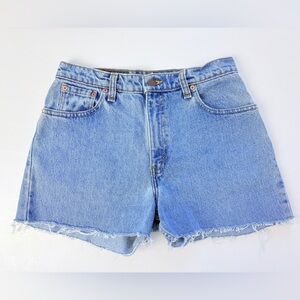 Vintage Levi’s 90s High Waisted 550 Mom Shorts Size 11